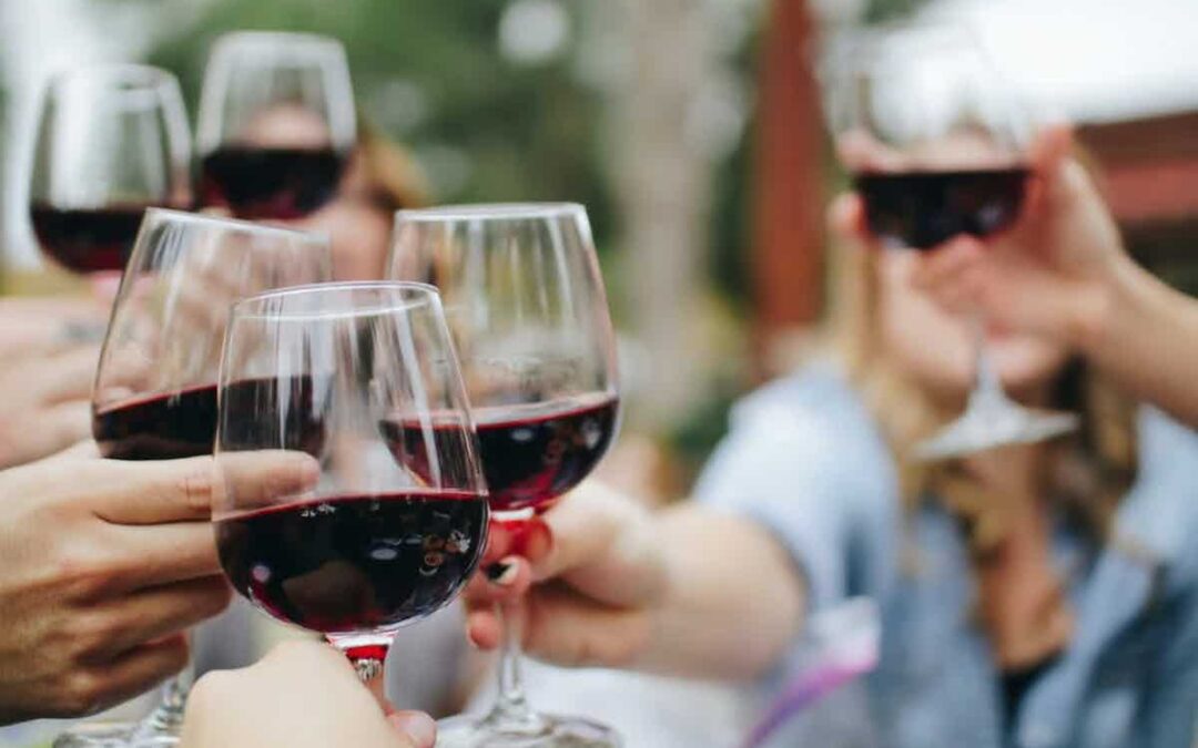 What Is Syrah Wine? The Ultimate Guide